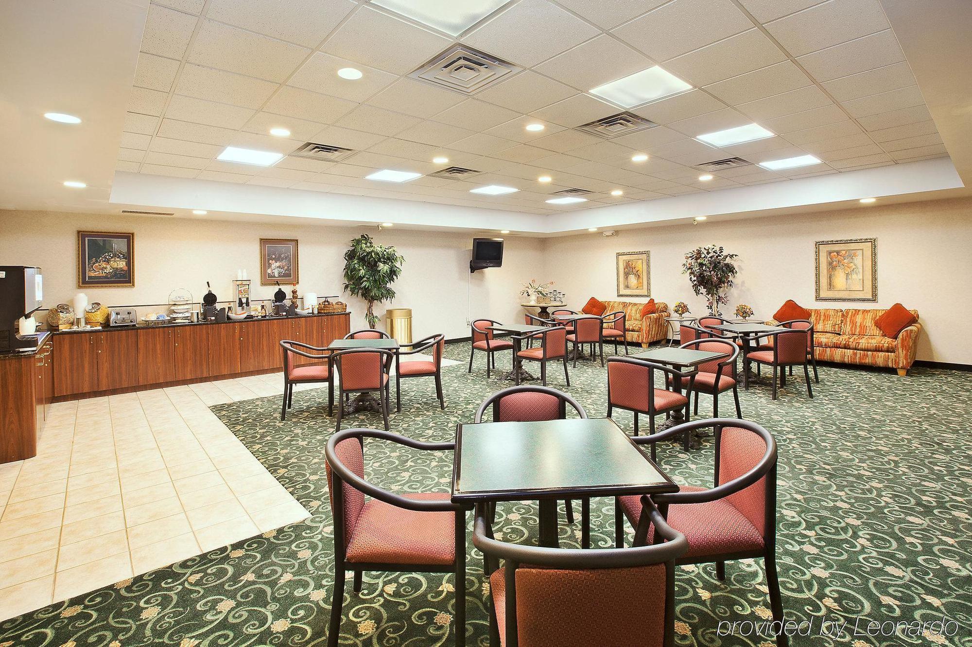 La Quinta Inn Paramus Exterior photo